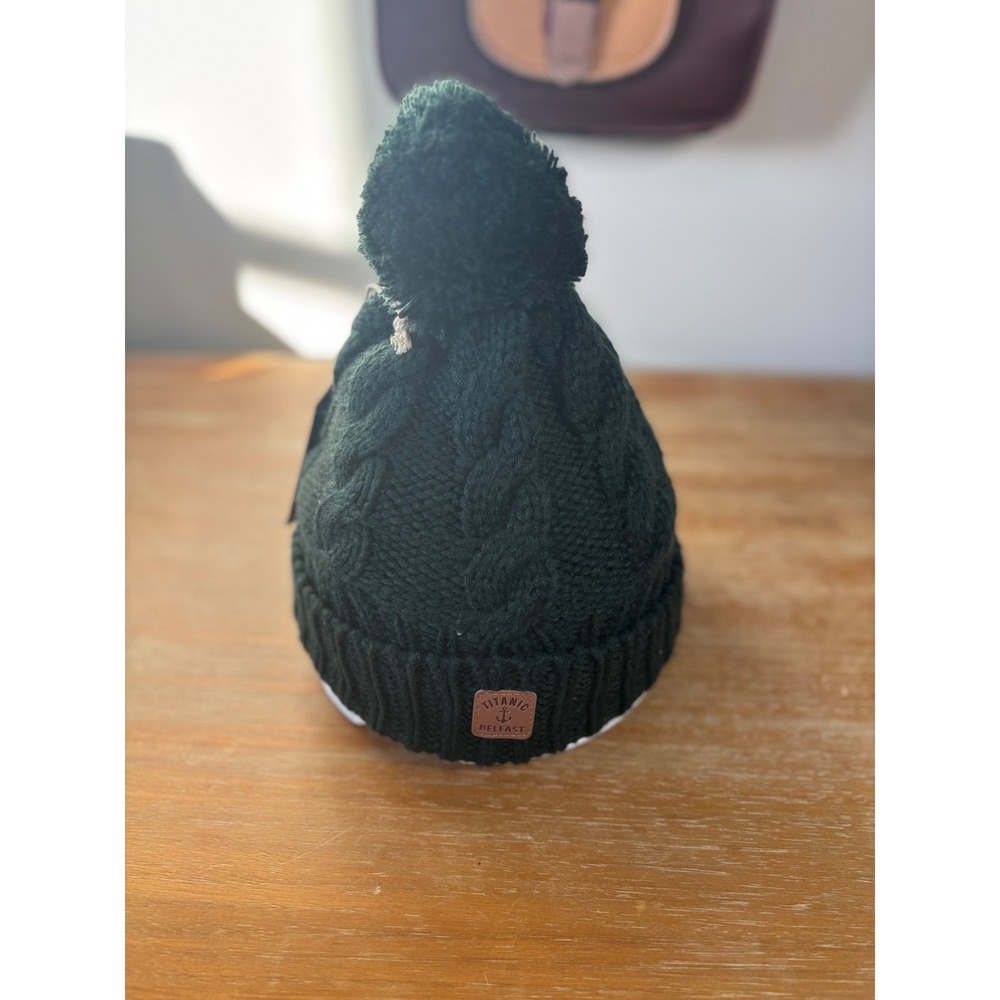 Titanic Belfast Exclusive‎ Product Cable Knit Pom Pom Beanie Hat Green